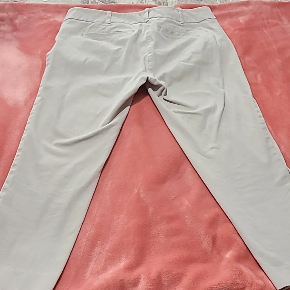 New York and Company Strech Pants - Picture 3 of 5